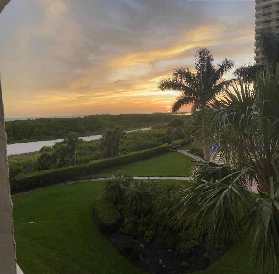 Beach Front Condo In Paradise Marco Island Exterior photo