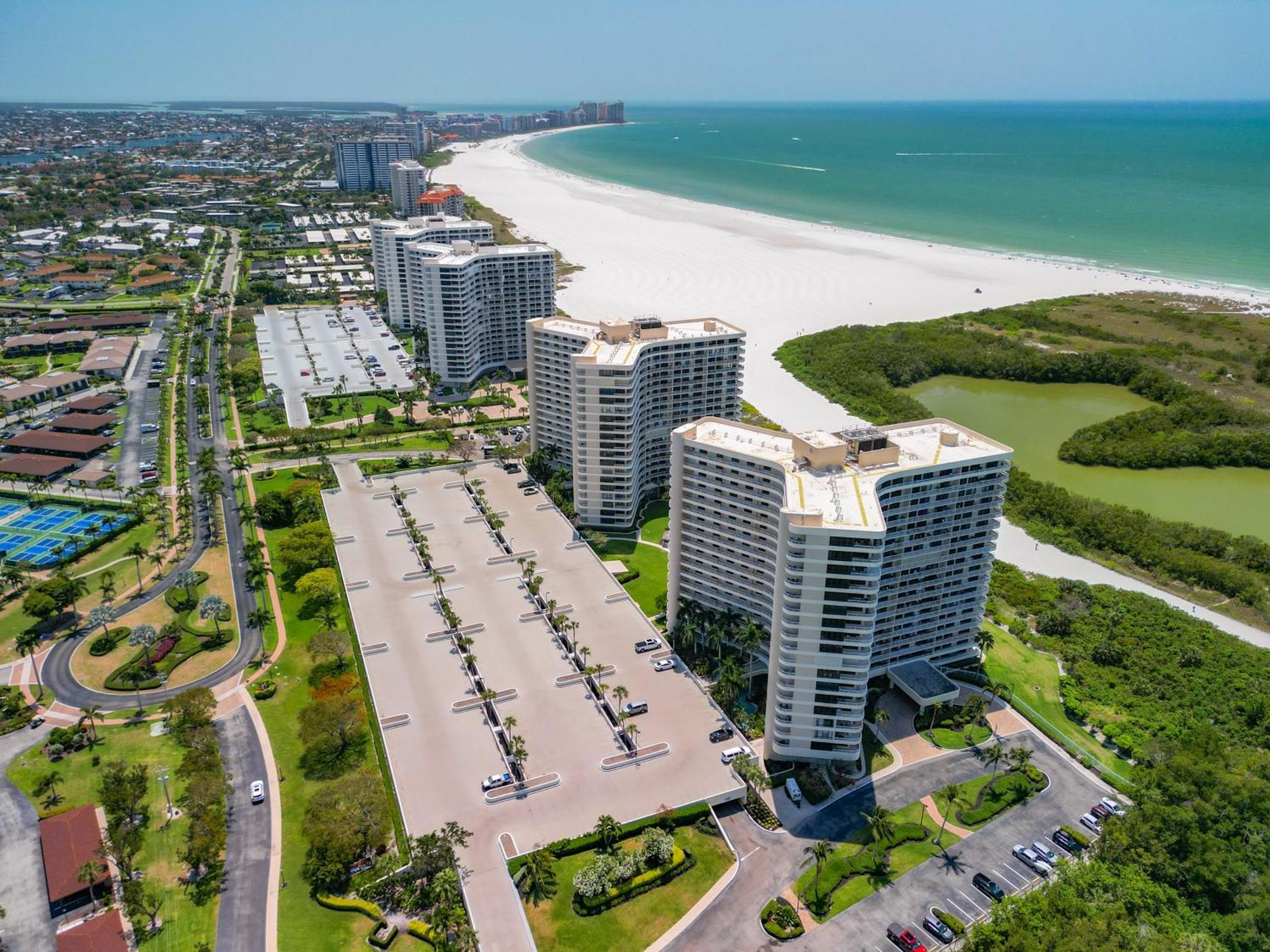 Beach Front Condo In Paradise Marco Island Exterior photo