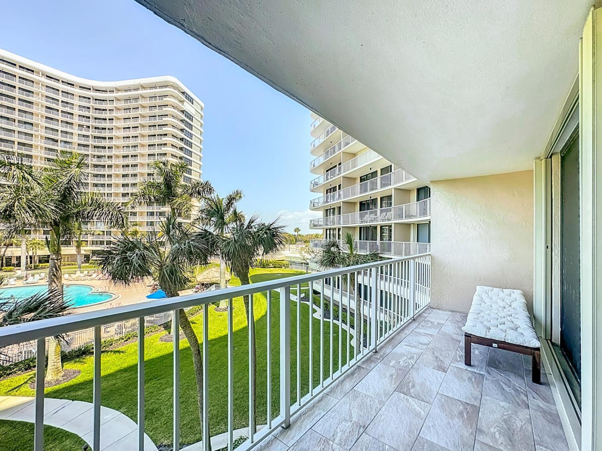 Beach Front Condo In Paradise Marco Island Exterior photo